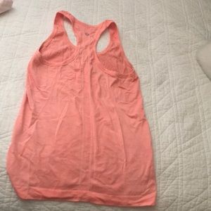 Lulu lemon workout top